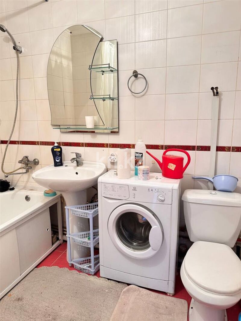 Продажа 1-комнатной квартиры, 51 м² - Продажа квартир в монолитно-каркасном доме в Караганде - страница 11 фото 8 из 13