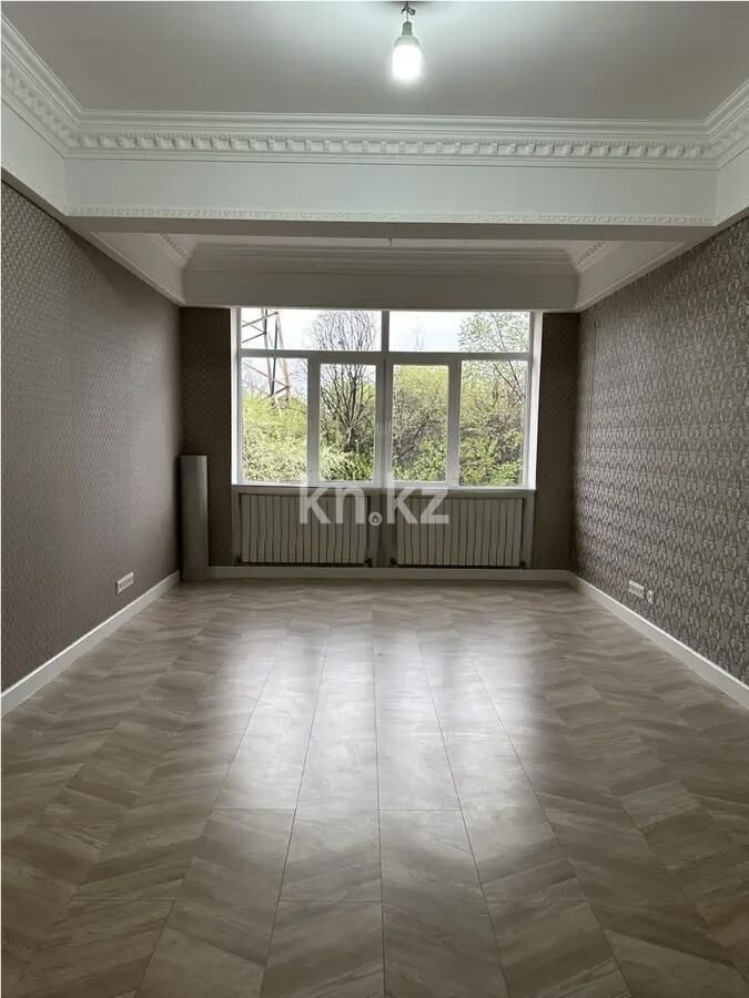 Продажа 5-комнатной квартиры, 200 м² - Продажа пятикомнатных и более квартир в монолитно-каркасном доме в Алматы фото 2 из 8