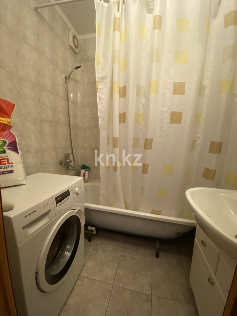 Продажа 4-комнатной квартиры, 84 м² - Продажа четырехкомнатных квартир в панельном доме в Караганде - страница 6 фото 11 из 18