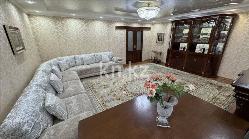 Продажа 4-комнатной квартиры, 145 м² - Продажа четырехкомнатных квартир в кирпичном доме в Караганде - страница 8 фото 1 из 6