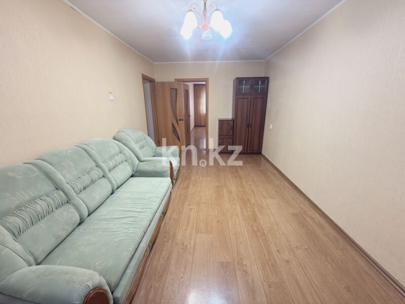 Продажа 2-комнатной квартиры, 45 м² - Продажа двухкомнатных квартир на Юго-Востоке Караганды - страница 15 фото 1 из 20