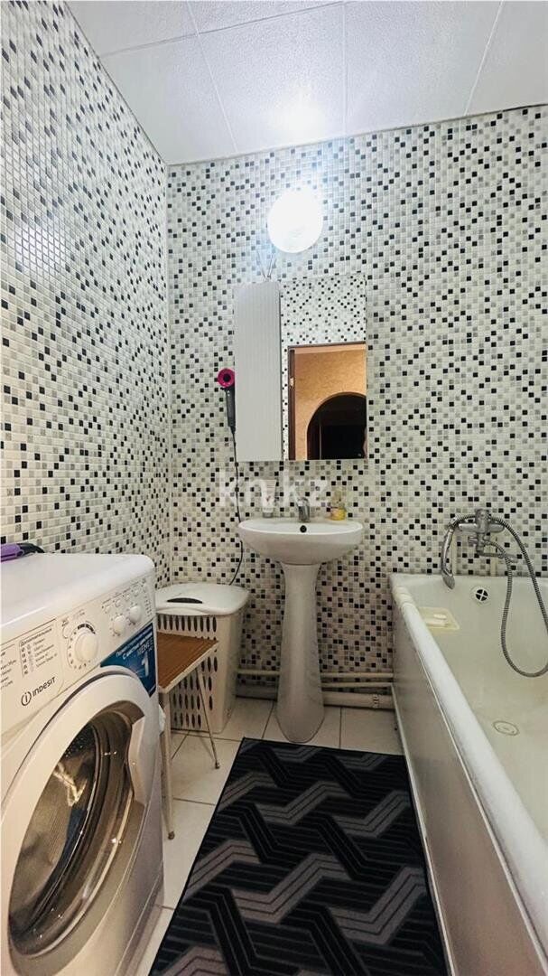 Продажа 4-комнатной квартиры, 77 м² - Продажа домов, коттеджей в Шахтинске фото 12 из 18