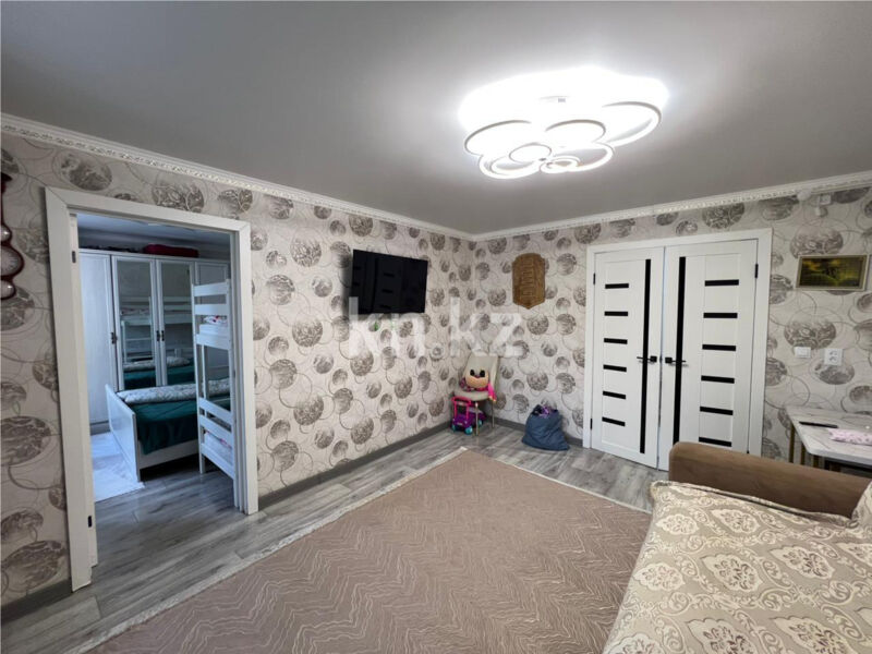 Продажа 3-комнатной квартиры, 60 м² - Продажа квартир в Михайловке Караганды - страница 4 фото 1 из 13