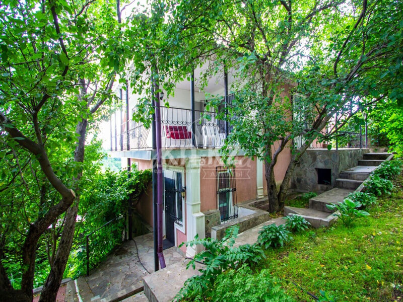 Продажа 4-комнатного дома, 170 м² - Продажа домов, коттеджей от собственников в Алматы фото 1 из 29