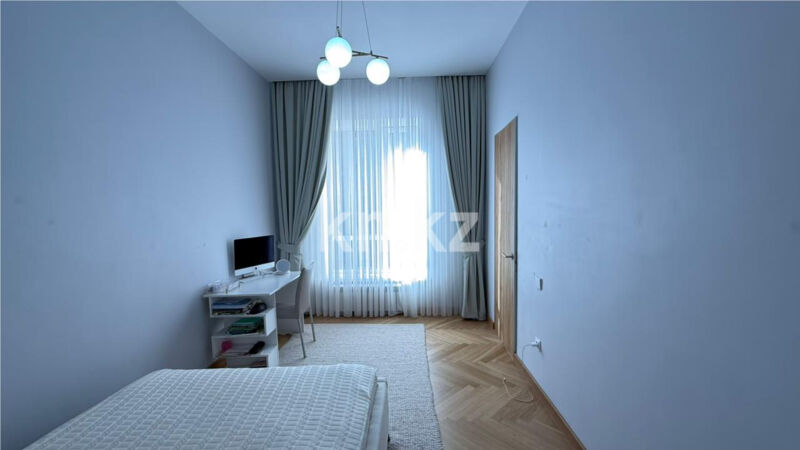 Продажа 5-комнатной квартиры, 155 м² - Продажа пятикомнатных и более квартир в кирпичном доме в Астане - страница 2 фото 13 из 21