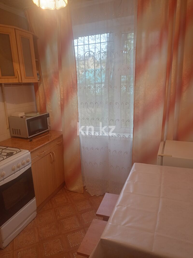 Аренда 1-комнатной квартиры посуточно, 32 м² - Недвижимость в Уральске - страница 2 фото 3 из 4