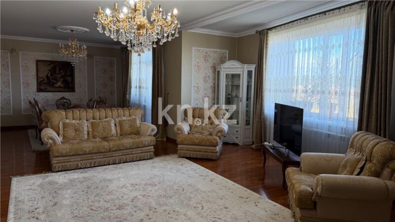Продажа 4-комнатной квартиры, 197 м² - Продажа четырехкомнатных квартир в Караганде фото 2 из 23