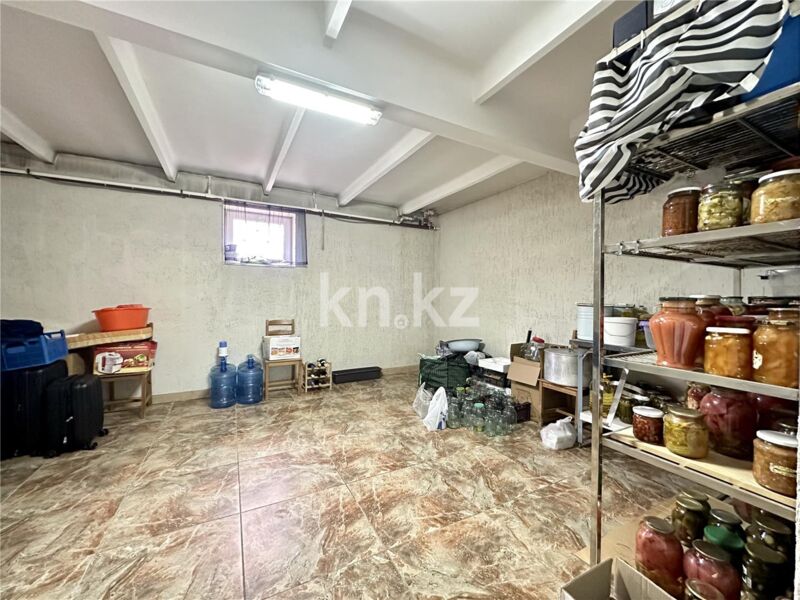 Продажа 6-комнатного дома, 400.7 м² - Продажа домов, коттеджей в Караганде - страница 7 фото 35 из 52
