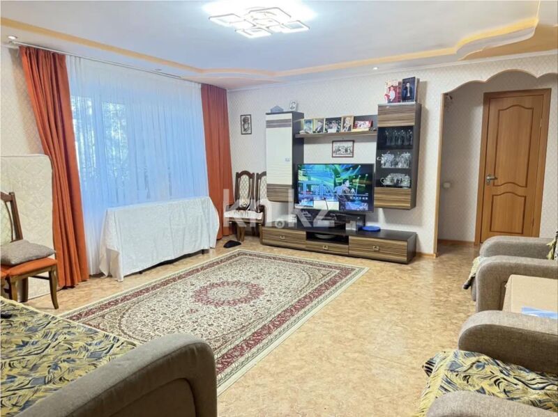 Продажа 3-комнатной квартиры, 67 м² - Продажа трехкомнатных квартир на Юго-Востоке Караганды - страница 9 фото 1 из 6
