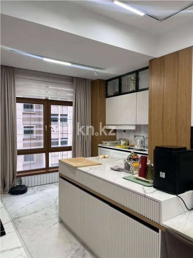 Продажа 6-комнатной квартиры, 300 м² - Продажа пятикомнатных и более квартир в монолитно-каркасном доме в Алматы фото 5 из 9