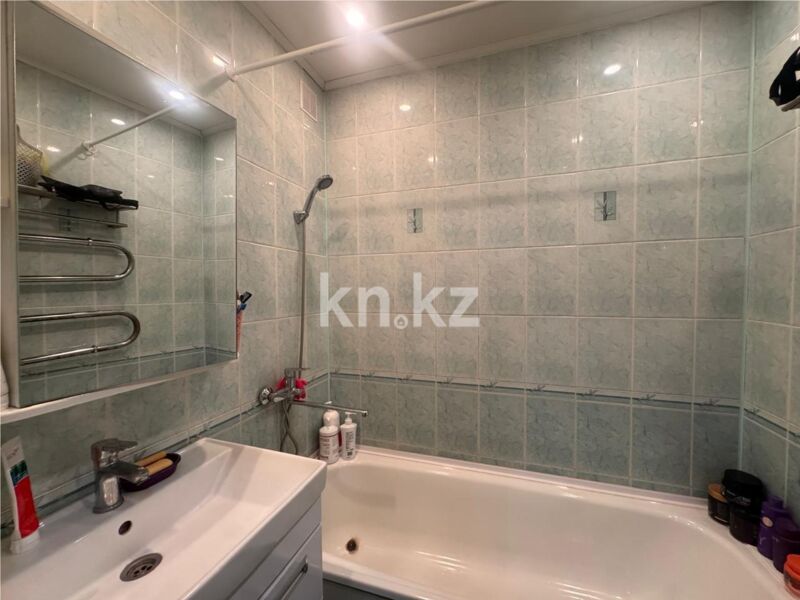 Продажа 3-комнатной квартиры, 63 м² - Продажа трехкомнатных квартир на Юго-Востоке Караганды - страница 13 фото 10 из 12