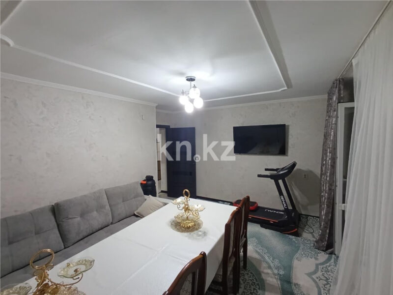 Продажа 3-комнатной квартиры, 60 м² - Продажа квартир в блочном доме в Караганде - страница 2 фото 2 из 9