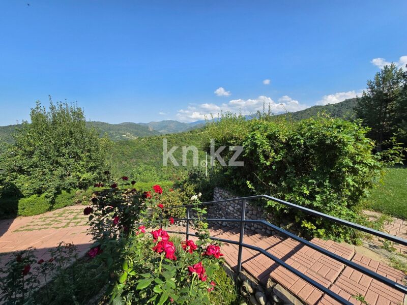 Продажа 5-комнатного дома, 209 м² - Продажа зданий в Усть-Каменогорске фото 8 из 40