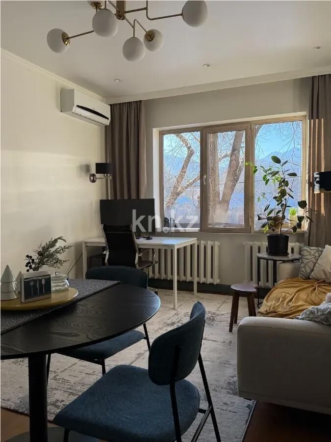 Продажа 2-комнатной квартиры, 42 м² - Продажа двухкомнатных квартир в панельном доме в Алматы - страница 22 фото 1 из 5