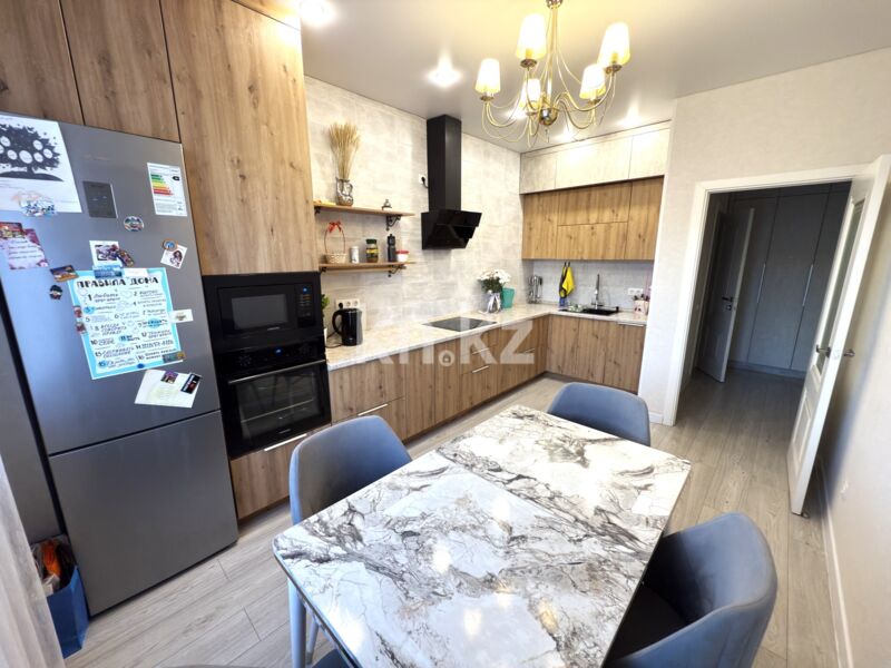 Продажа 3-комнатной квартиры, 87 м² - Продажа квартир в монолитно-каркасном доме в Караганде - страница 4 фото 1 из 34