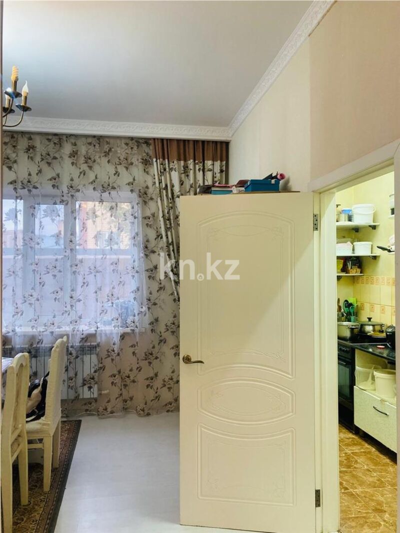 Продажа 6-комнатного дома, 245 м² - Продажа домов, коттеджей в Караганде - страница 7 фото 18 из 31
