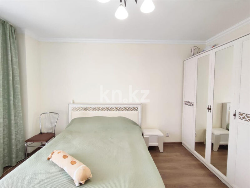 Продажа 3-комнатной квартиры, 90 м² - Продажа квартир в блочном доме в Караганде - страница 2 фото 5 из 13
