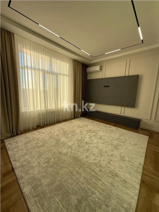 Продажа 4-комнатной квартиры, 104 м² - Продажа четырехкомнатных квартир в кирпичном доме в Караганде - страница 8 фото 1 из 7