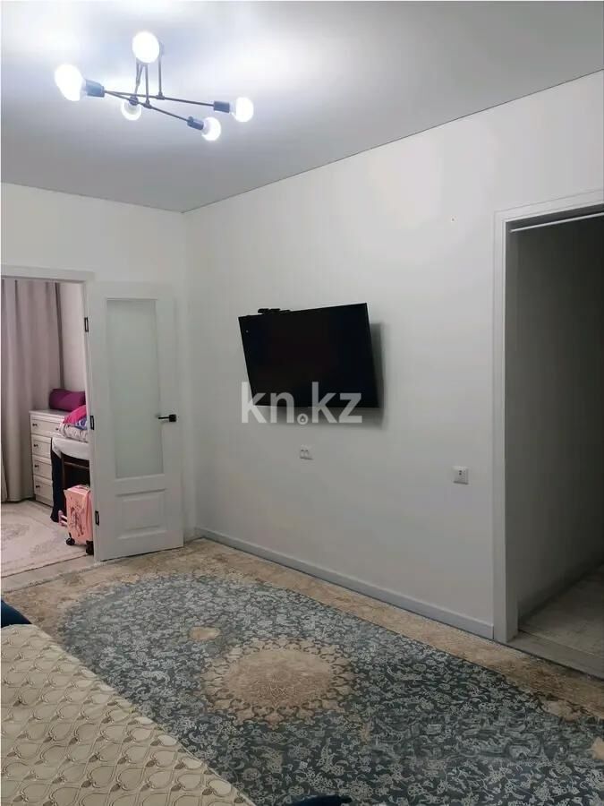 Продажа 3-комнатной квартиры, 63 м² - Продажа трехкомнатных квартир в Майкудуке Караганды - страница 10 фото 1 из 4