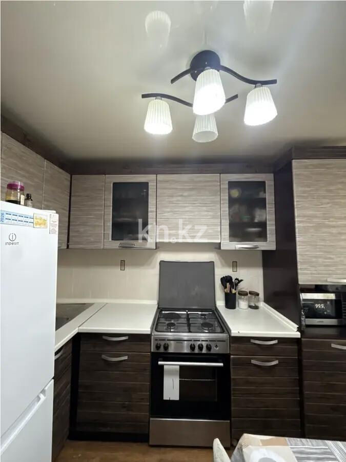 Продажа 4-комнатной квартиры, 74 м² - Продажа четырехкомнатных квартир в кирпичном доме в Караганде - страница 3 фото 5 из 8