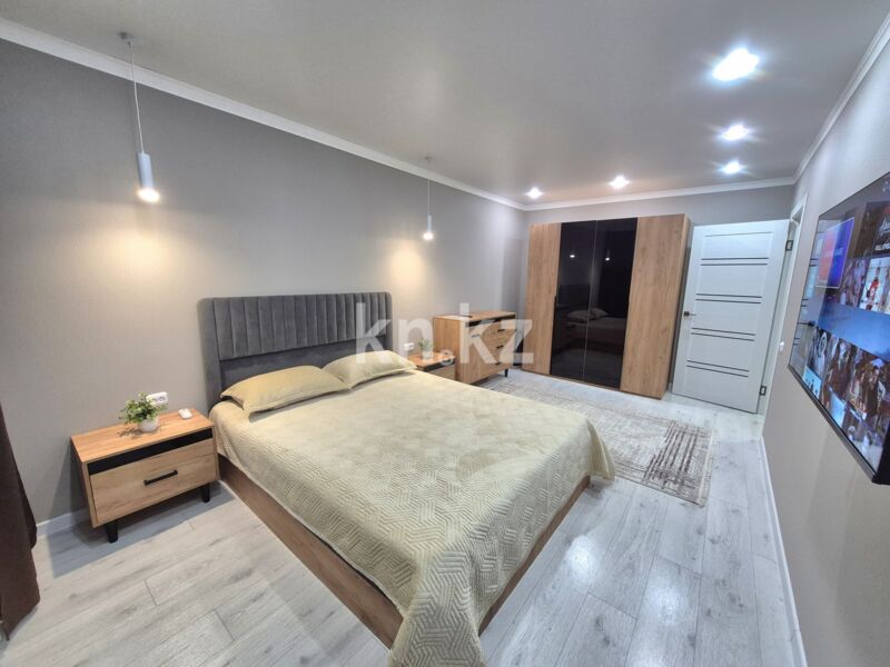 Аренда 1-комнатной квартиры посуточно, 34 м² - Аренда квартир посуточно в Казахстане - страница 4 фото 1 из 7
