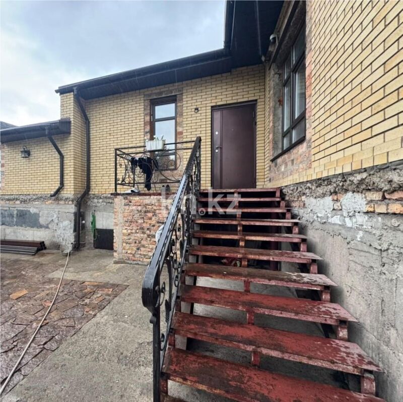 Продажа 4-комнатного дома, 367.4 м² - Продажа домов, коттеджей в Караганде - страница 4 фото 34 из 38