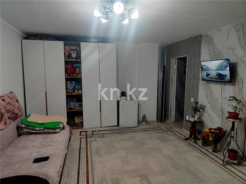 Продажа 1-комнатной квартиры, 37 м² - Продажа квартир в монолитно-каркасном доме в Караганде - страница 10 фото 2 из 12