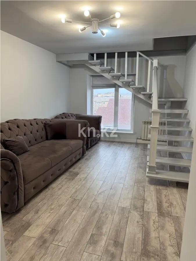 Продажа 3-комнатной квартиры, 96 м² - Продажа трехкомнатных квартир в кирпичном доме в Караганде - страница 13 фото 1 из 8