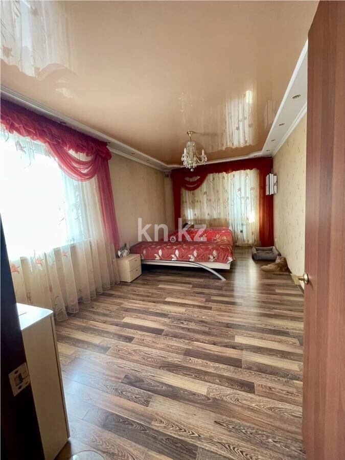 Продажа 3-комнатной квартиры, 69 м² - Продажа трехкомнатных квартир в Майкудуке Караганды - страница 7 фото 2 из 4