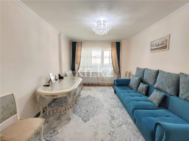Продажа 3-комнатной квартиры, 90 м² - Продажа квартир в блочном доме в Караганде - страница 2 фото 1 из 13