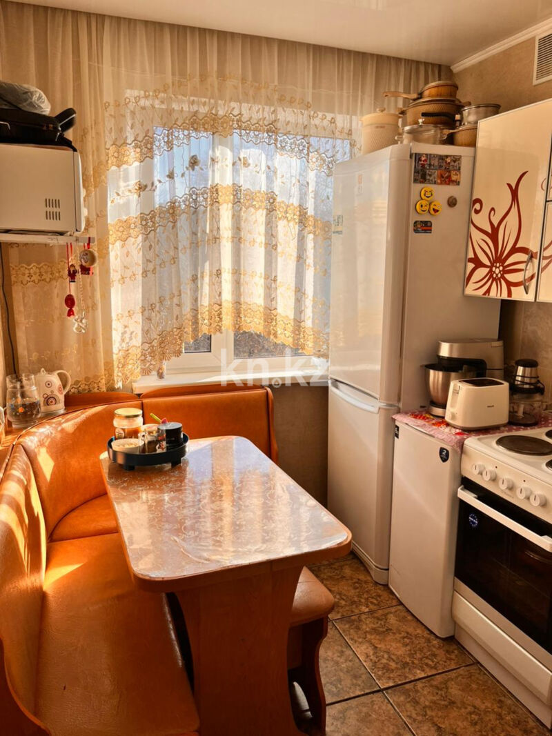 Продажа 3-комнатной квартиры, 63 м² - Продажа квартир в районе Юго-Восток в Караганде фото 10 из 15