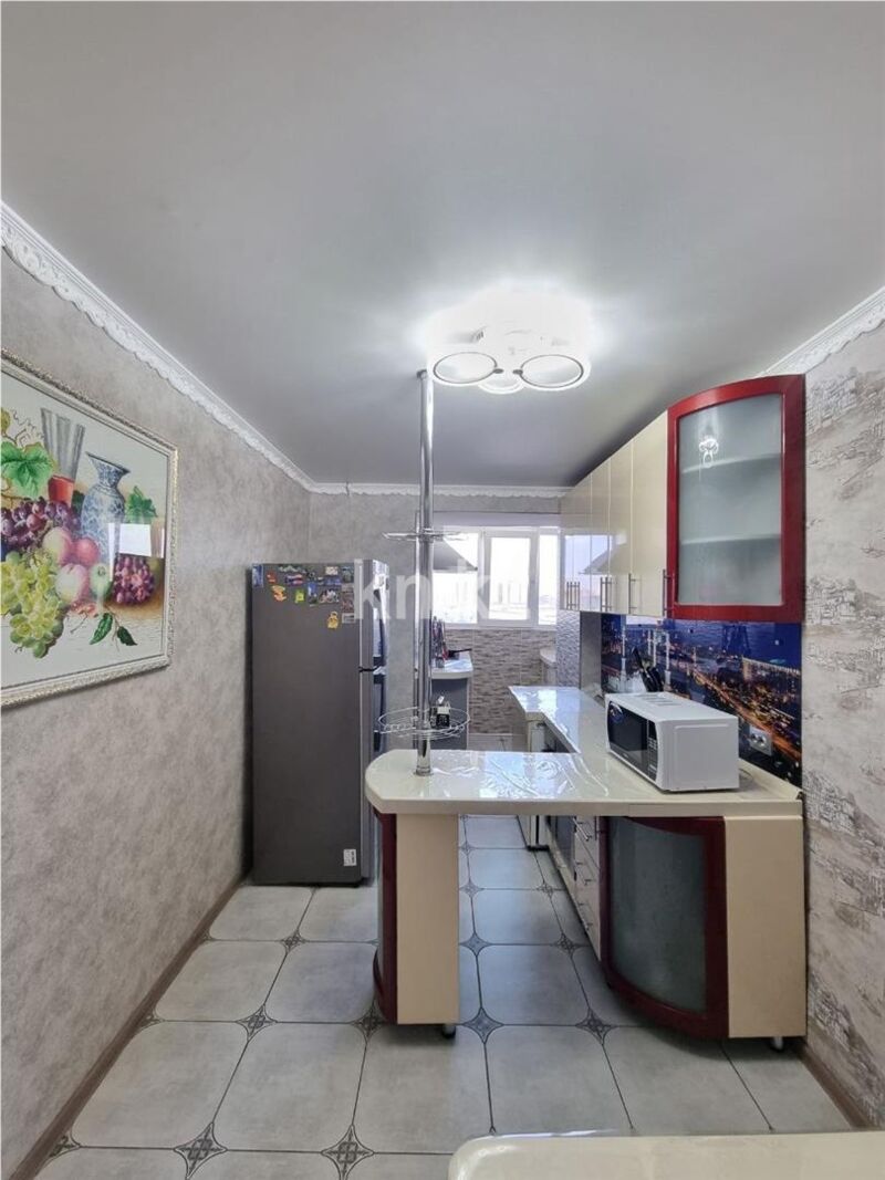 Продажа 4-комнатной квартиры, 90 м² - Продажа четырехкомнатных квартир в кирпичном доме в Караганде - страница 4 фото 7 из 20