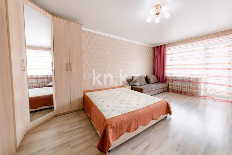 Аренда 1-комнатной квартиры посуточно, 42 м² - Аренда однокомнатных квартир посуточно в Караганде фото 1 из 5