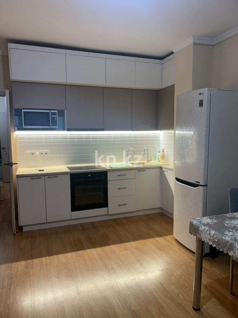 Аренда 2-комнатной квартиры, 68 м² - Аренда двухкомнатных квартир помесячно в Астане фото 1 из 8