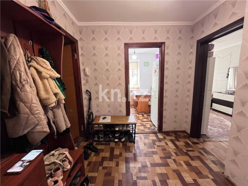 Продажа 3-комнатной квартиры, 50 м² - Продажа трехкомнатных квартир в Караганде - страница 4 фото 3 из 17