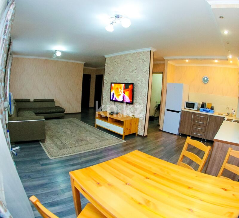 Аренда 2-комнатной квартиры посуточно, 60 м² - Аренда двухкомнатных квартир посуточно в Казахстане - страница 4 фото 1 из 10