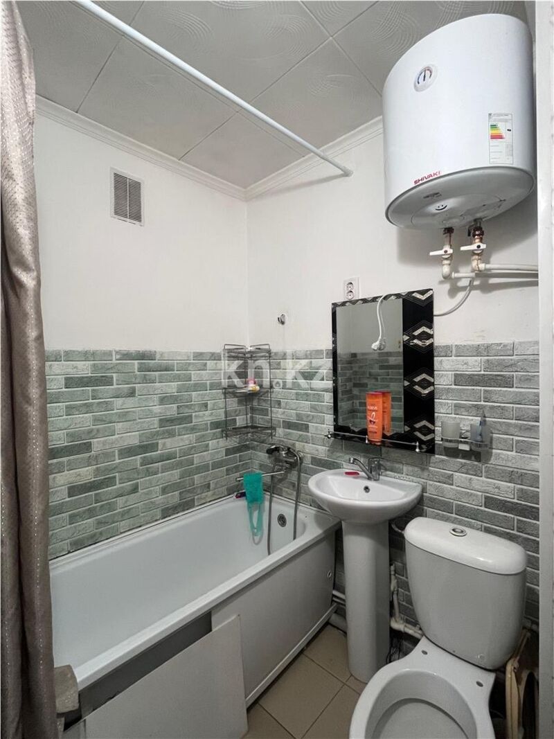 Продажа 2-комнатной квартиры, 42 м² - Продажа двухкомнатных квартир в Майкудуке Караганды - страница 15 фото 2 из 9