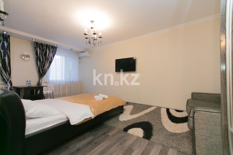 Аренда 1-комнатной квартиры посуточно, 45 м² - Аренда квартир посуточно в Астане - страница 4 фото 1 из 14
