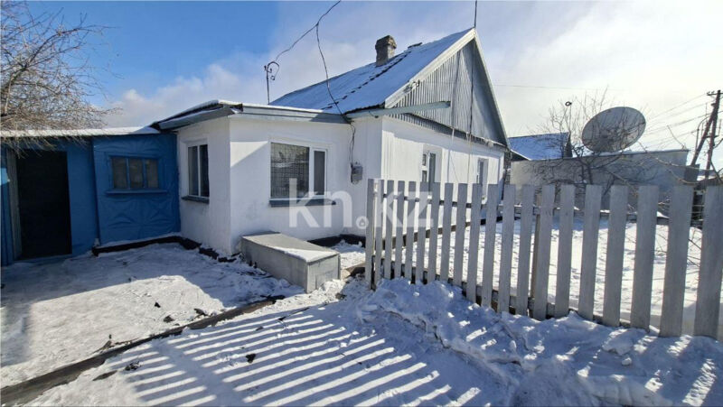 Продажа 4-комнатного дома, 72.3 м² - Продажа земельных участков в Темиртау фото 1 из 27