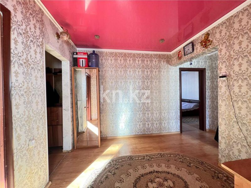 Продажа 3-комнатной квартиры, 63 м² - Продажа трехкомнатных квартир на Юго-Востоке Караганды - страница 24 фото 18 из 21