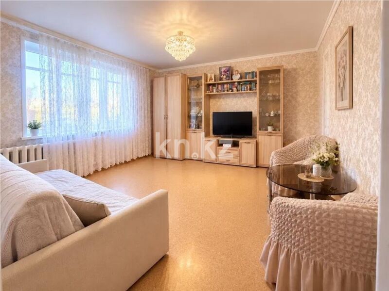 Продажа 4-комнатной квартиры, 81 м² - Продажа четырехкомнатных квартир в панельном доме в Караганде фото 1 из 5