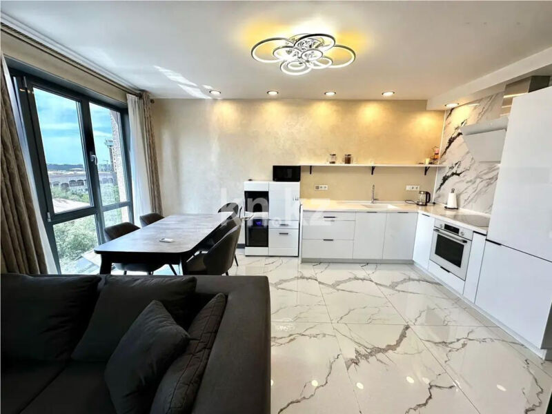 Продажа 1-комнатной квартиры, 50 м² - Продажа однокомнатных квартир в Медеуском р-не Алматы - страница 7 фото 1 из 2