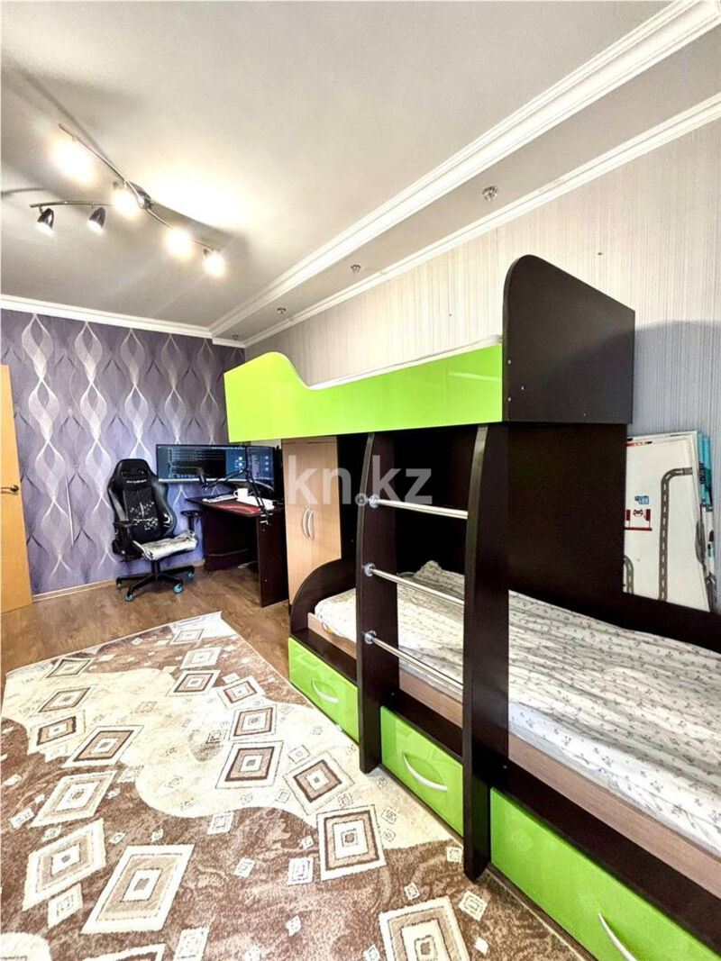 Продажа 3-комнатной квартиры, 80 м² - Продажа квартир в Михайловке Караганды - страница 4 фото 7 из 22