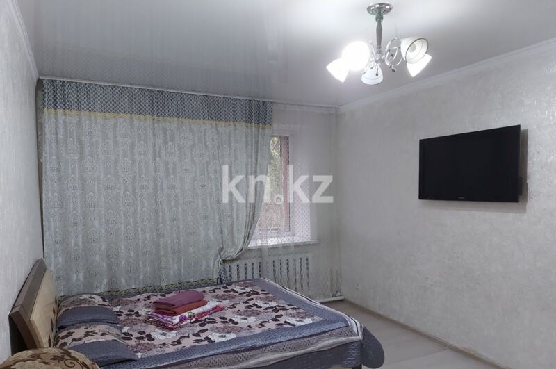 Аренда 2-комнатной квартиры посуточно, 48 м² - Аренда двухкомнатных квартир посуточно в Алматы - страница 2 фото 1 из 4