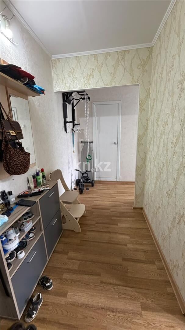 Продажа 1-комнатной квартиры, 42 м² - Продажа однокомнатных квартир в панельном доме в Караганде - страница 4 фото 7 из 11