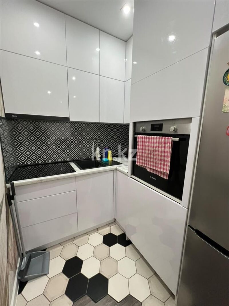 Продажа 3-комнатной квартиры, 55 м² - Продажа трехкомнатных квартир на Юго-Востоке Караганды - страница 14 фото 7 из 13