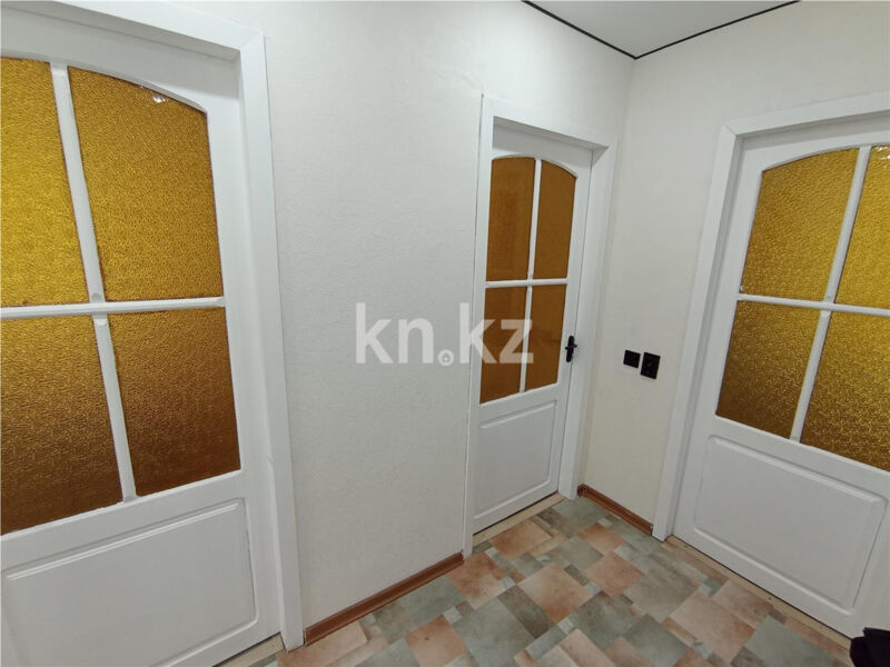 Продажа 4-комнатной квартиры, 63 м² - Продажа четырехкомнатных квартир в панельном доме в Караганде - страница 6 фото 11 из 11