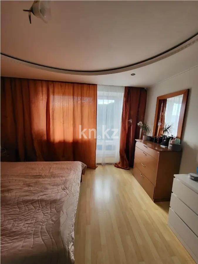 Продажа 3-комнатной квартиры, 70 м² - Продажа квартир в Михайловке Караганды - страница 3 фото 2 из 5