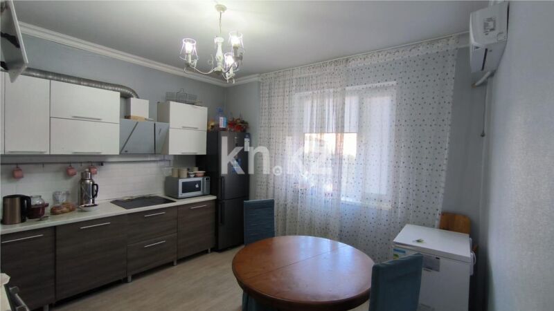 Продажа 3-комнатной квартиры, 80 м² - Продажа трехкомнатных квартир на Юго-Востоке Караганды - страница 2 фото 10 из 17