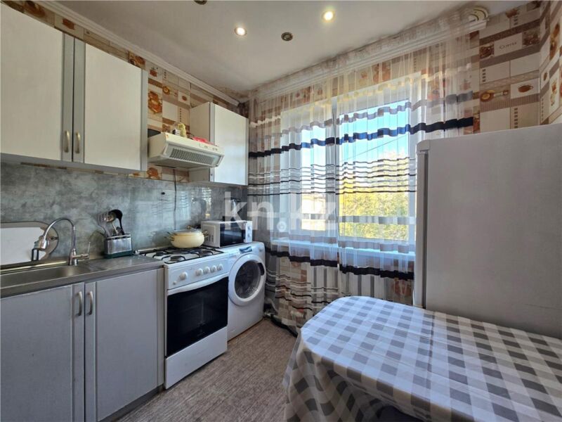 Продажа 1-комнатной квартиры, 31 м² - Продажа однокомнатных квартир в Темиртау - страница 2 фото 3 из 10